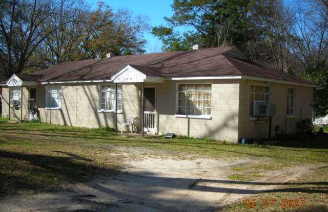 501 Bobbitt Dr - B