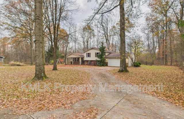 Photo of 874 Pleasant St