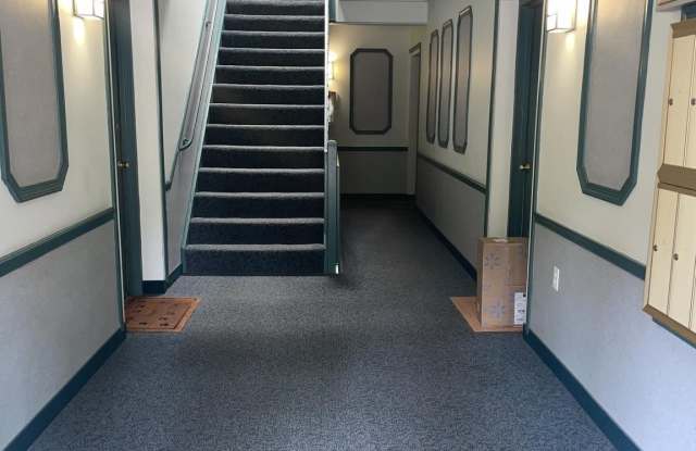 5904-L BAYSHIRE Road unit: L