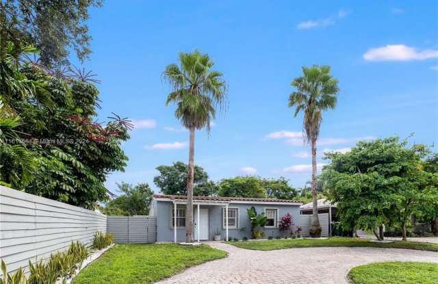 1636 NW 6th Ave