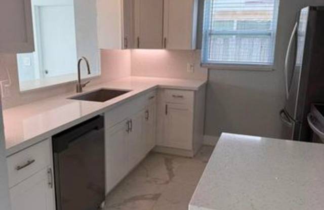 214 SE 3rd Terrace, Dania Beach, FL 33004