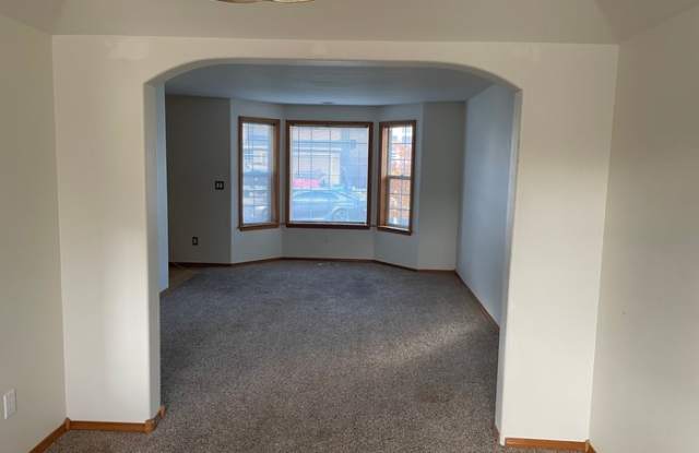 5213 Northeast 56th Street