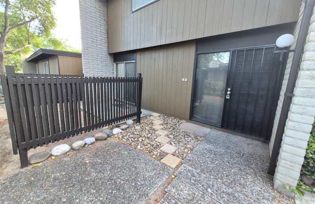 5701 East Glenn StreetUnit 43