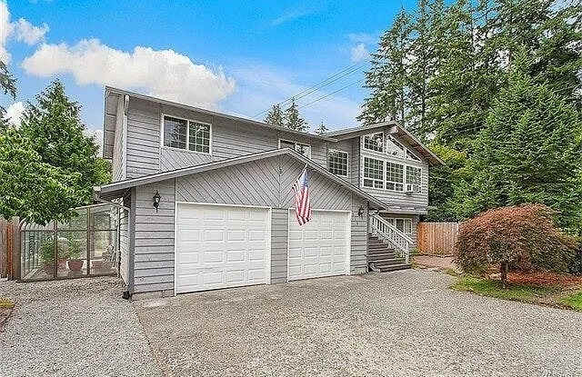 914 218th Place Southeast