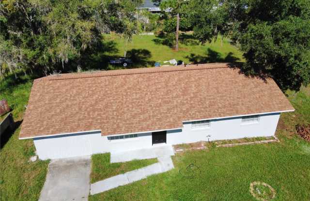 5 SPRING WAY - 5 Spring Way, Silver Springs Shores, FL 34472