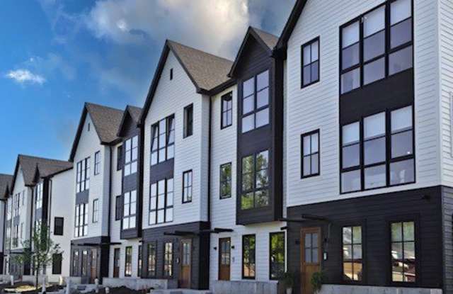 Photo of 8038 Pine Court