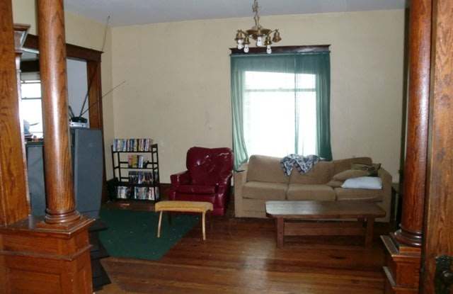 306 West Dutton Street