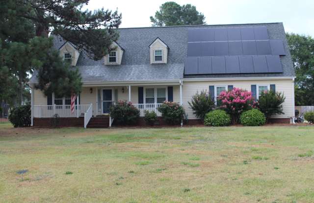 Photo of Spacious Home with Bonus Room, Pool  Solar Panels in Goldsboro!