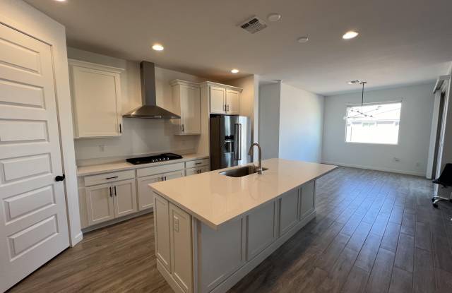 9844 E SATELLITE Drive