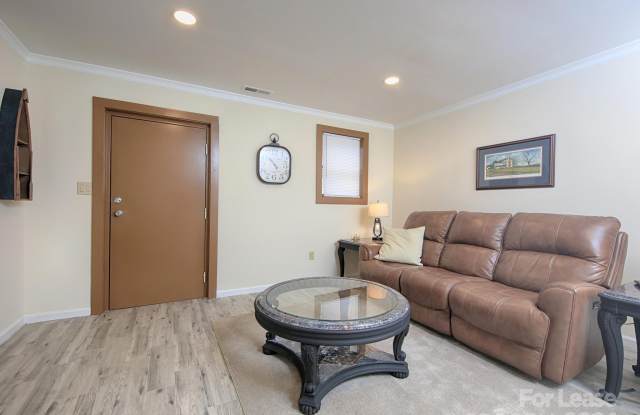 Photo of 177 Goodman Road unit: A