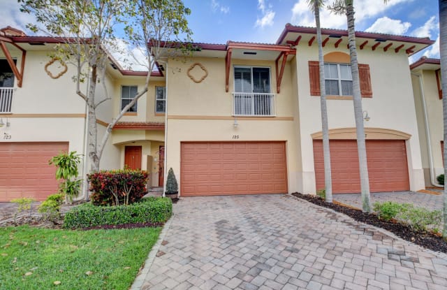 125 E Prive E Circle E - 125 Privade Circle, Delray Beach, FL 33445