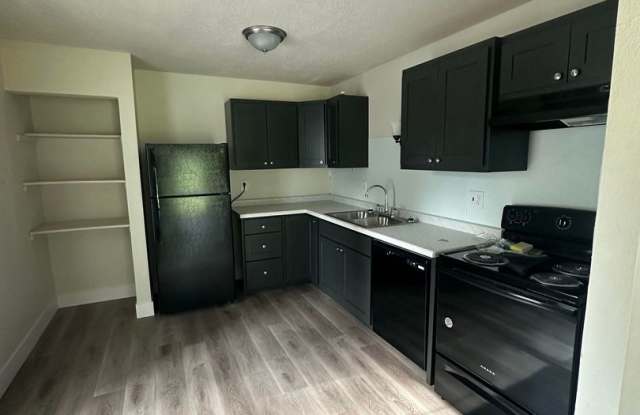 2 Bedroom Lower Duplex