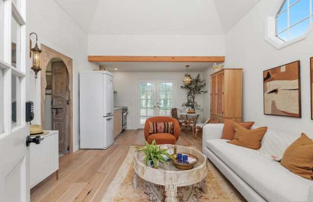 Photo of 6631 Lago Lindo