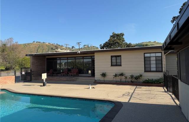 3590 Buchanan Street