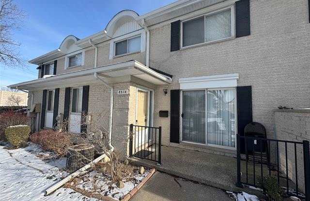 Photo of 8514 Hampshire Drive