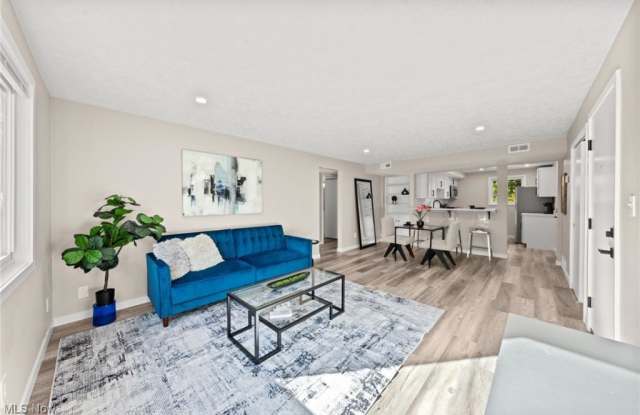 1673 Southbend Drive - 4