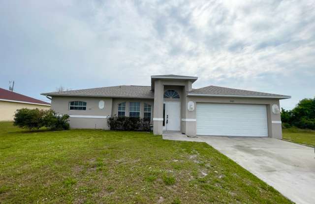 3/2/2 NE Cape Home Great Location - 2609 Northeast 2nd Avenue, Cape Coral, FL 33909