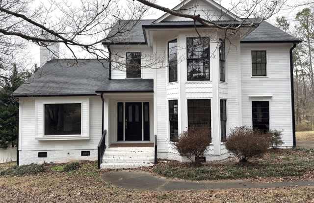 Photo of T.R. Lawing Realty Property