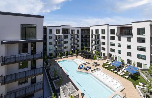 Grandeur at Holladay Hills