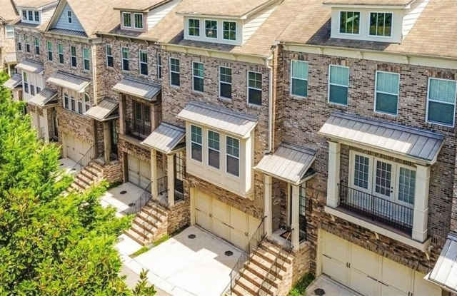 1265 Linden Court NE