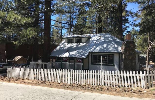 2585 Elwood Ave - 2585 Elwood Avenue, South Lake Tahoe, CA 96150