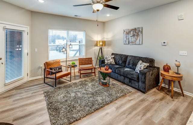 500 Southeast Salem Street Unit A11