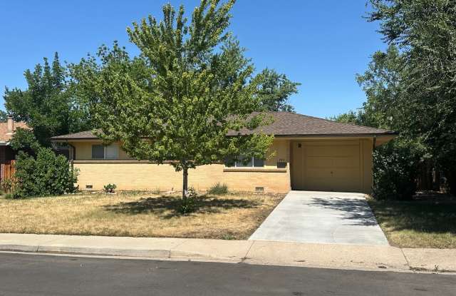 Spacious 3 Bedroom House with Garage and Large Yard!
