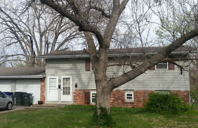 2428 Cedarwood Avenue - 1 - 2428 Cedarwood Avenue, Lawrence, KS 66046