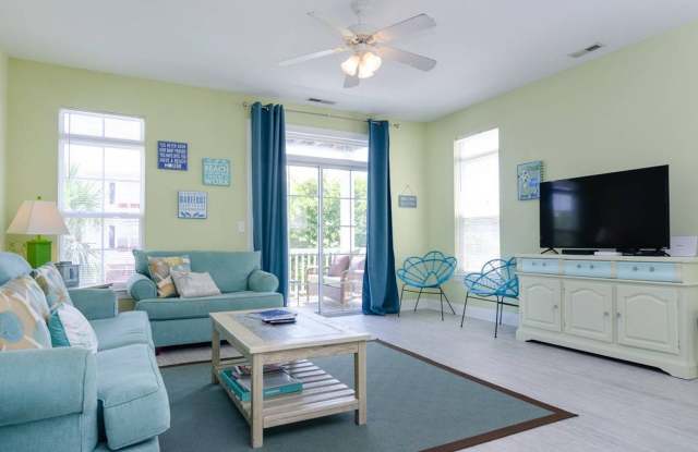 (C206) 1316 Snapper Lane, Unit 1, Carolina Beach, NC 28428