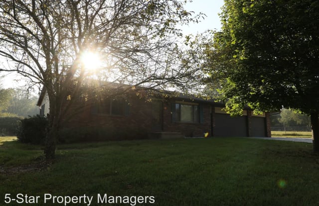 906 Highland Drive - 906 Highland Drive, Goshen, IN 46528