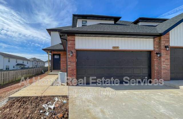 822 E Watermill Cir