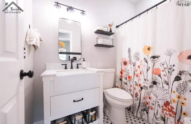 1035 City View Drive