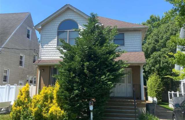 341 Daub Avenue