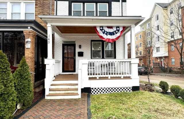 Photo of 145 TODD PLACE NE
