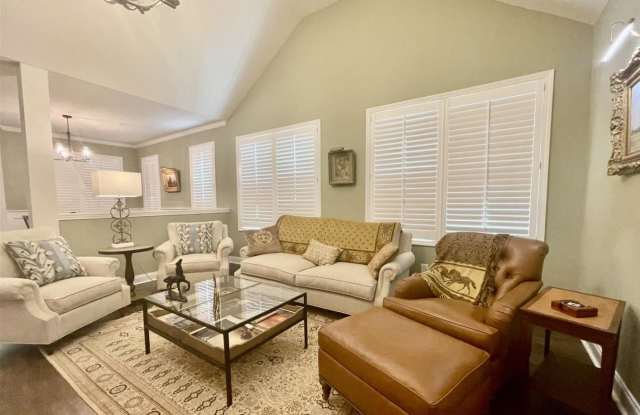 165 Winged Foot RoadUnit #4