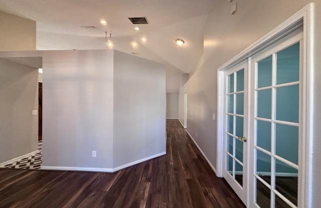 1611 HEATHER FIELDS Court