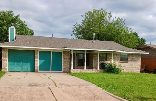 Photo of 4908 SE Brighton Dr - COMING SOON!