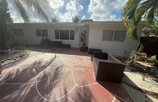 Photo of 16030 Miami Drive