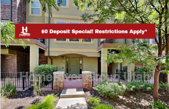 713 W Kirkbride Ave