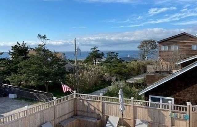 335 Surf Road