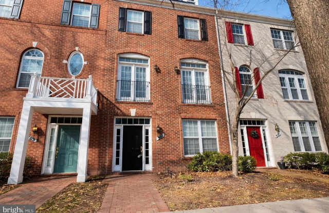 307 RIDGEMONT Avenue