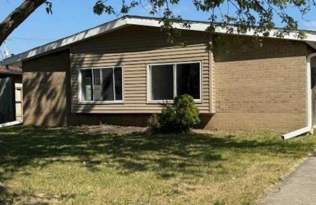 Photo of 2421 Lewis Avenue unit: 2421-A