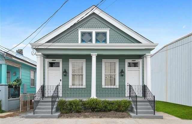 2924 ST PETER Street