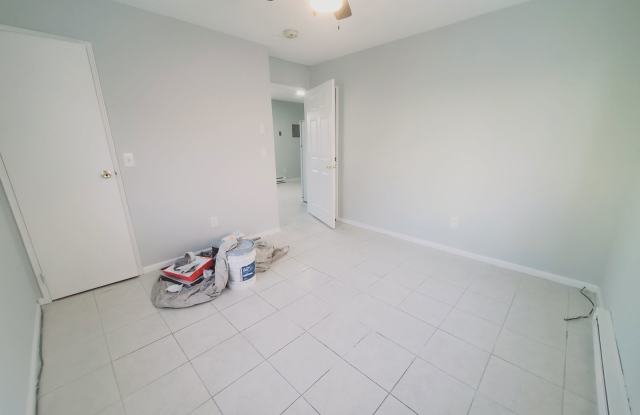 16 North Taylor Avenue