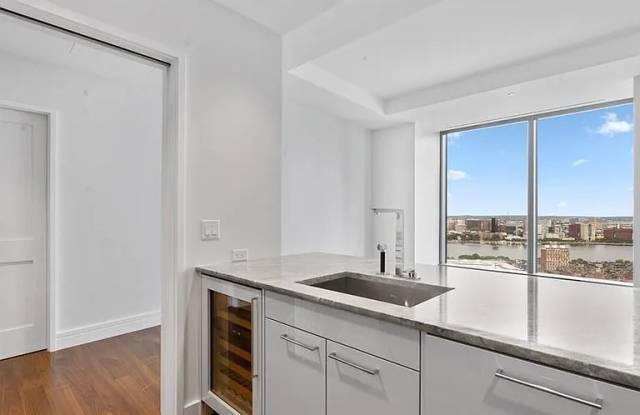 1 Dalton St Unit 3302