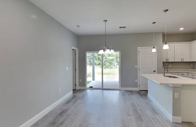 2555 W Royal Palm Dr