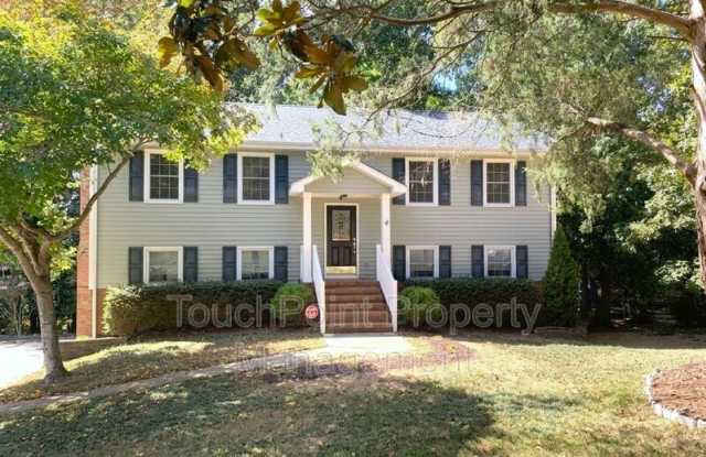 1114 Glenshannon Rd