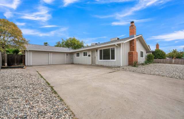 9678 Lake Natoma Drive