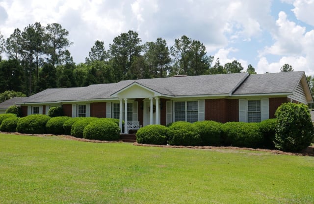 1612 Hightower Circle - 1612 Hightower Circle, Valdosta, GA 31601