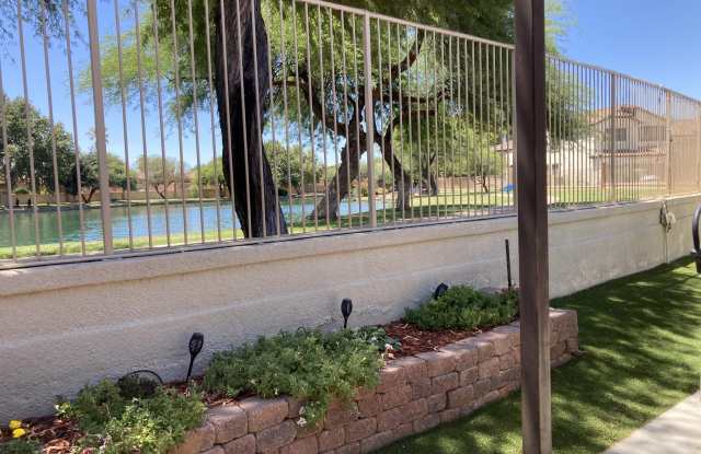 15304 S Camino Agua Azul